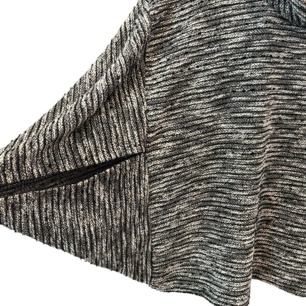 Suzanne Betro Simple Plus‎ 1X Cowl Neck Poncho Sweater Black White Cozy Knit - Picture 2 of 4